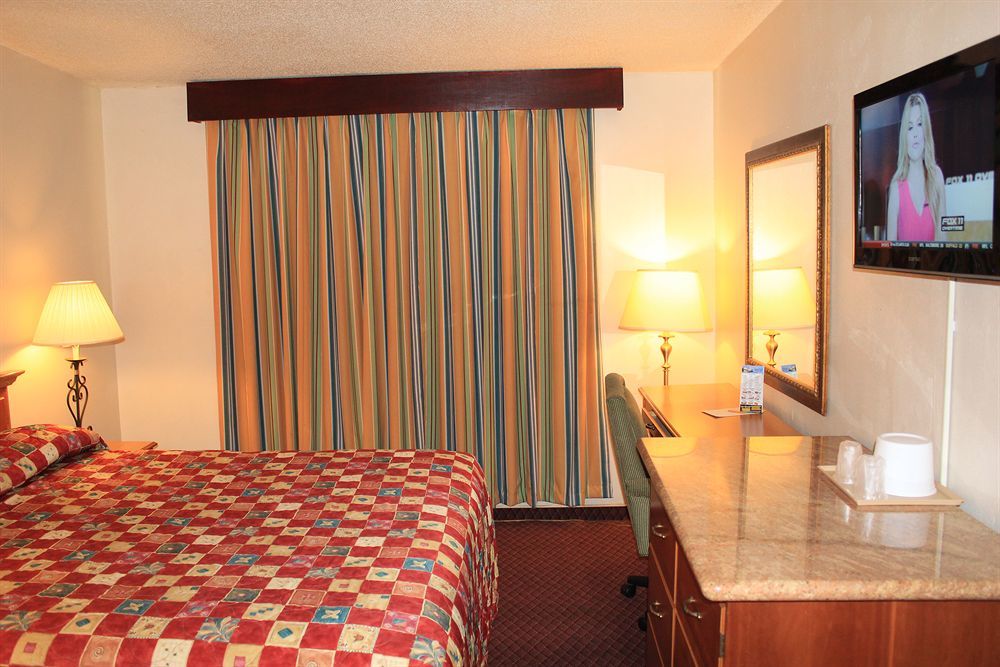 Grand Inn Фуллертон Экстерьер фото